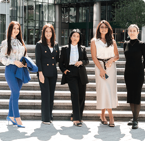 A multilingual and international team